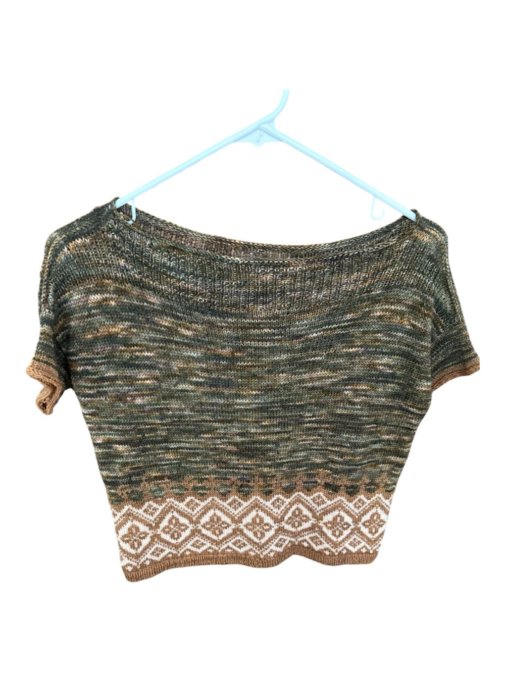Off-the-Shoulder Green Multi-Tone Knit Sweater with Patterned Hem